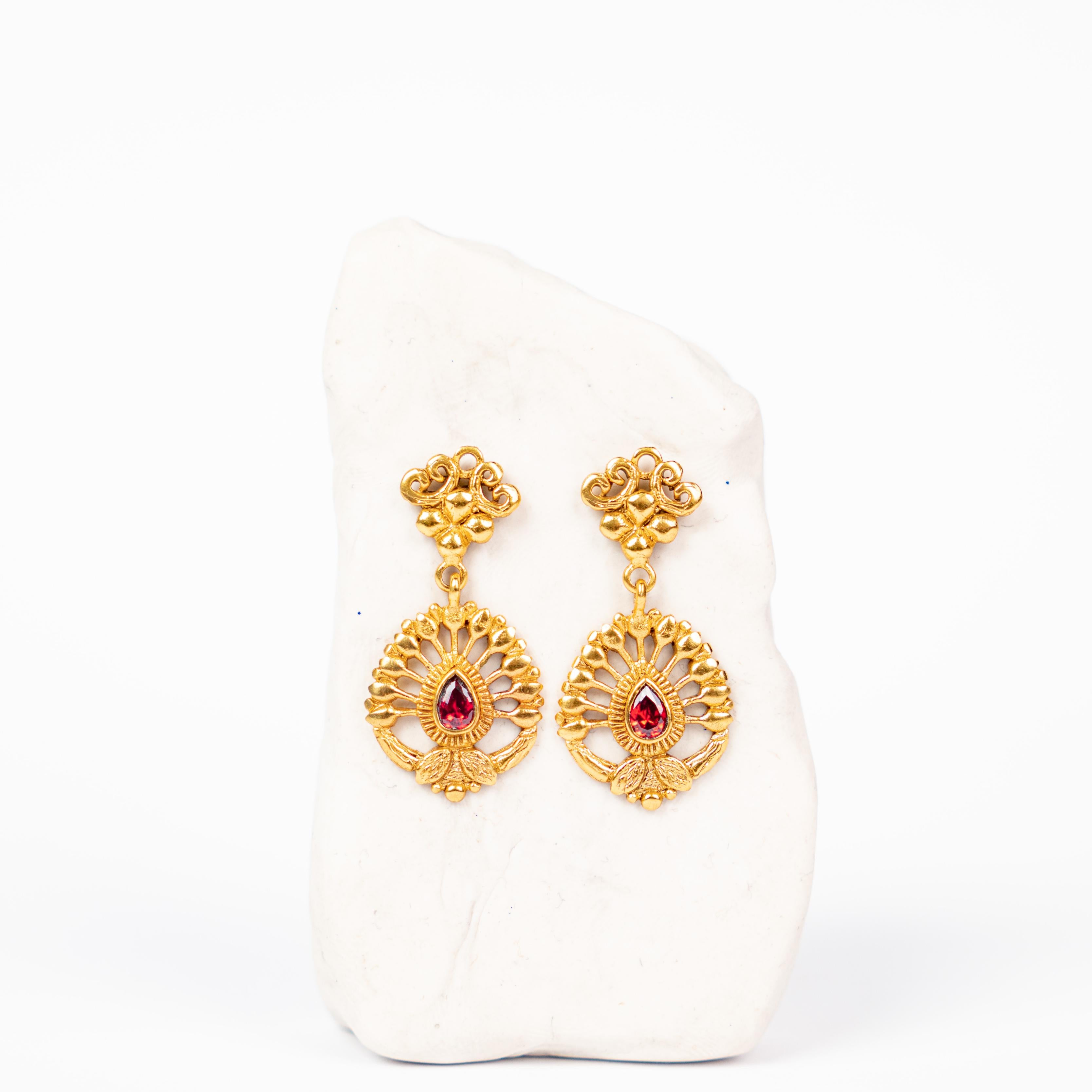 Modur earrings product