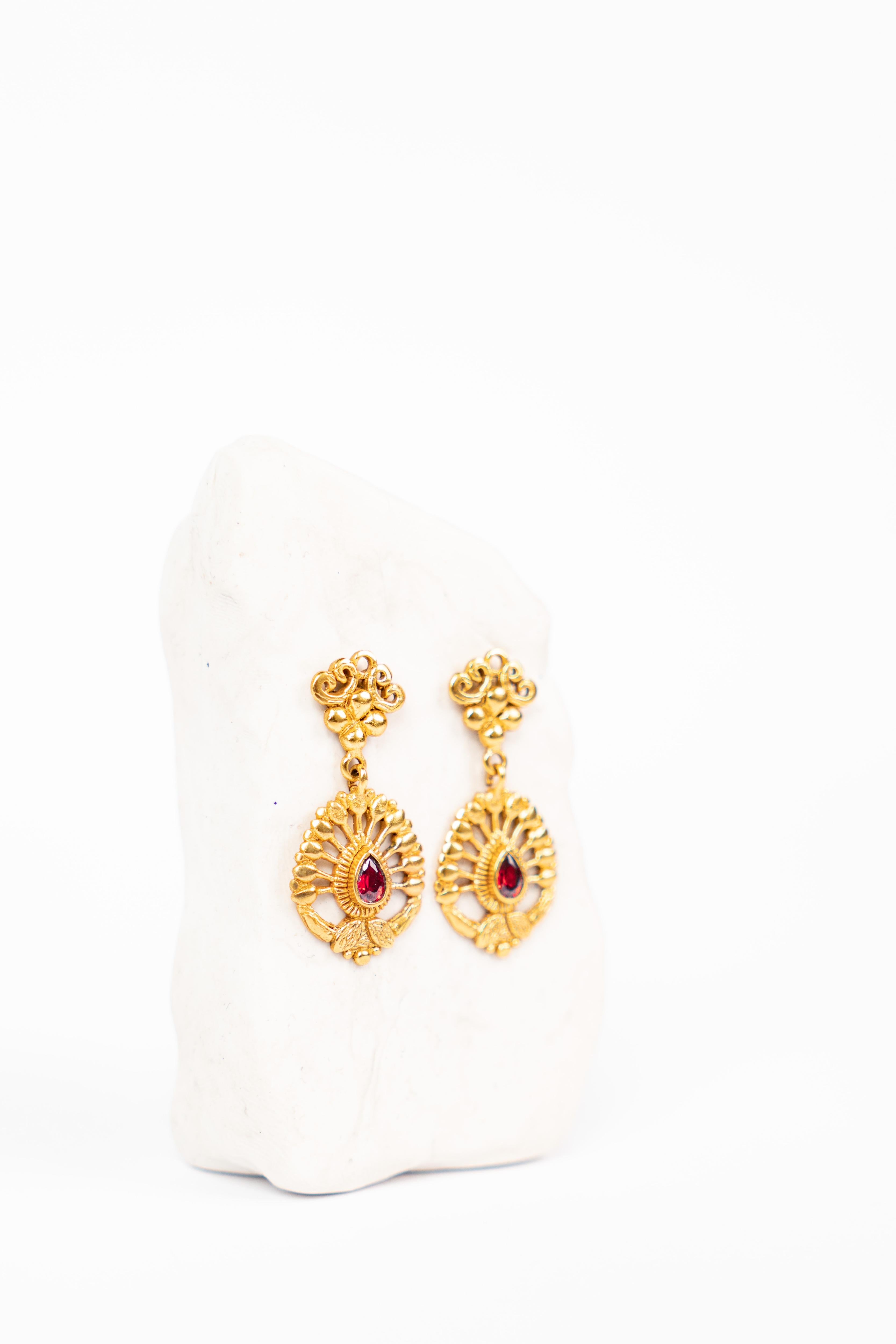 Modur earrings side product view